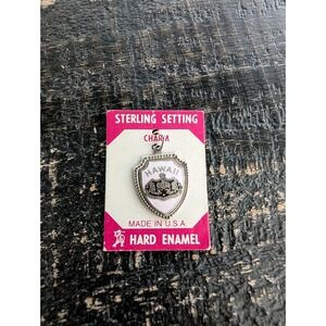 Vintage NOS G Sterling Hawaii Enameled Shield Travel Bracelet Charm